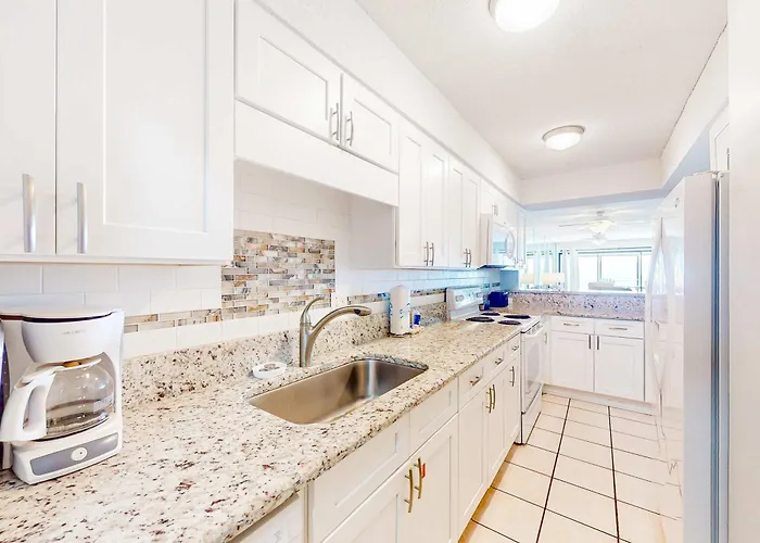 The Edgewater 81 Holiday home