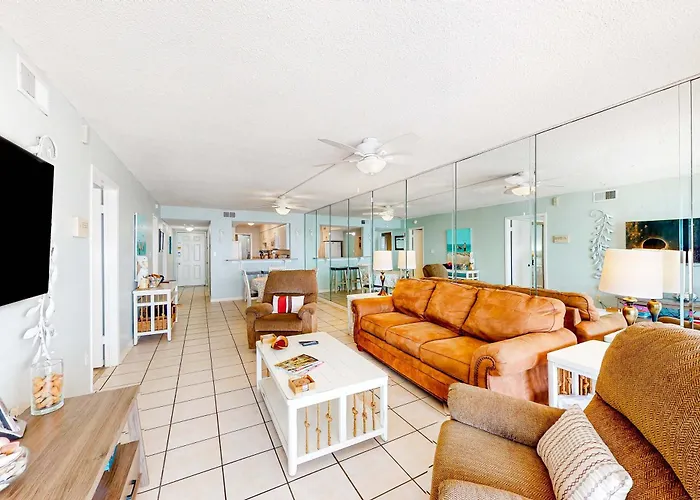 The Edgewater 81 Holiday home *